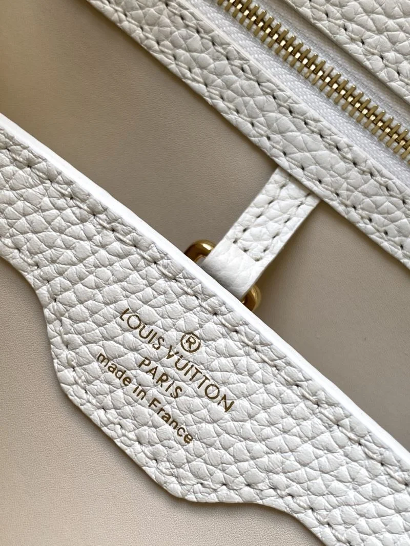 Neat Louis Vuitton Capucines BB Bags 43359
