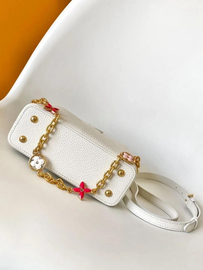 Lightweight Louis Vuitton Capucines BB Bags 43358