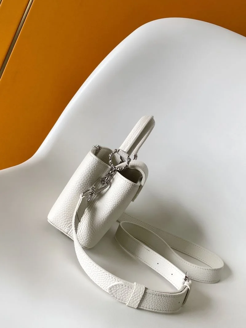 Louis Vuitton Capucines BB Bags Reliable 42977