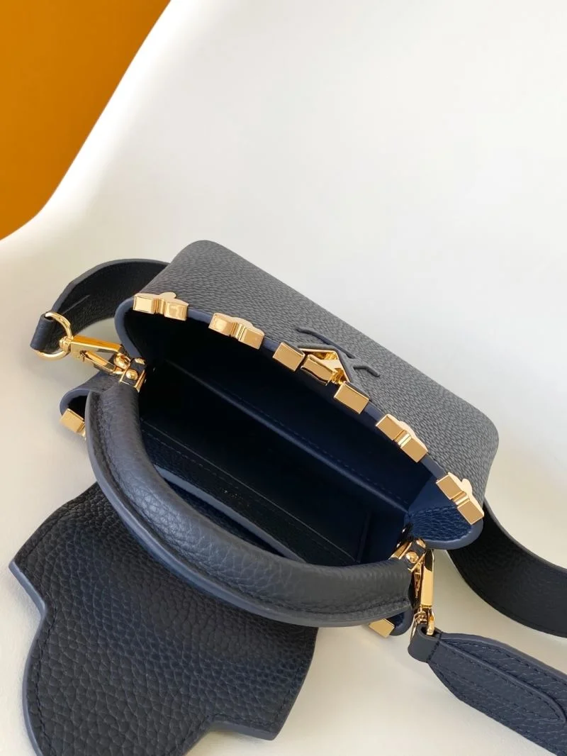 Louis Vuitton Capucines BB Bags StreetReady 43051