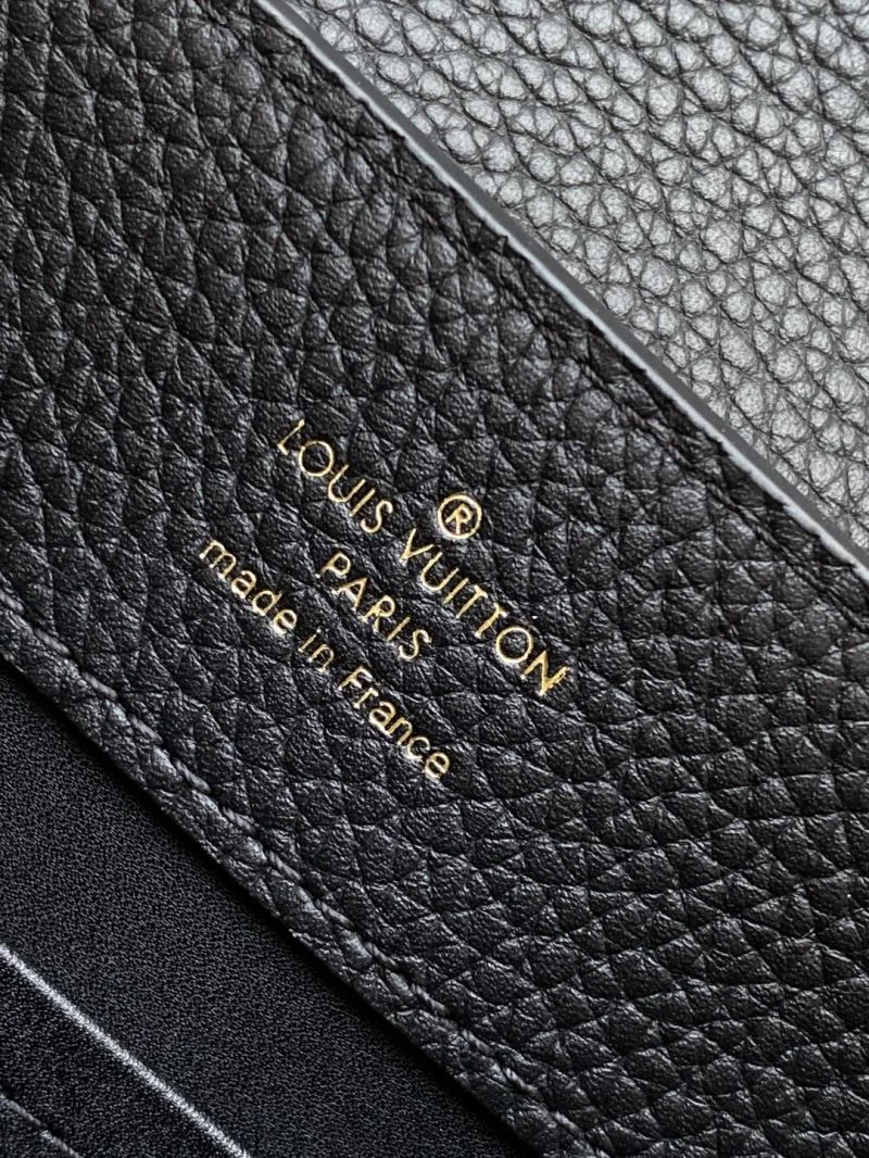 QuickDry Louis Vuitton Capucines BB Bags 42997