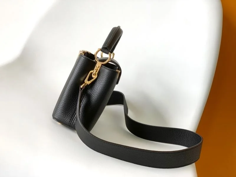 Lightweight Louis Vuitton Capucines BB Bags 42963