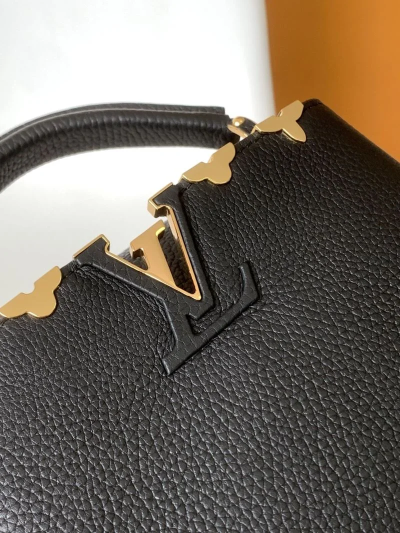 Lightweight Louis Vuitton Capucines BB Bags 42963