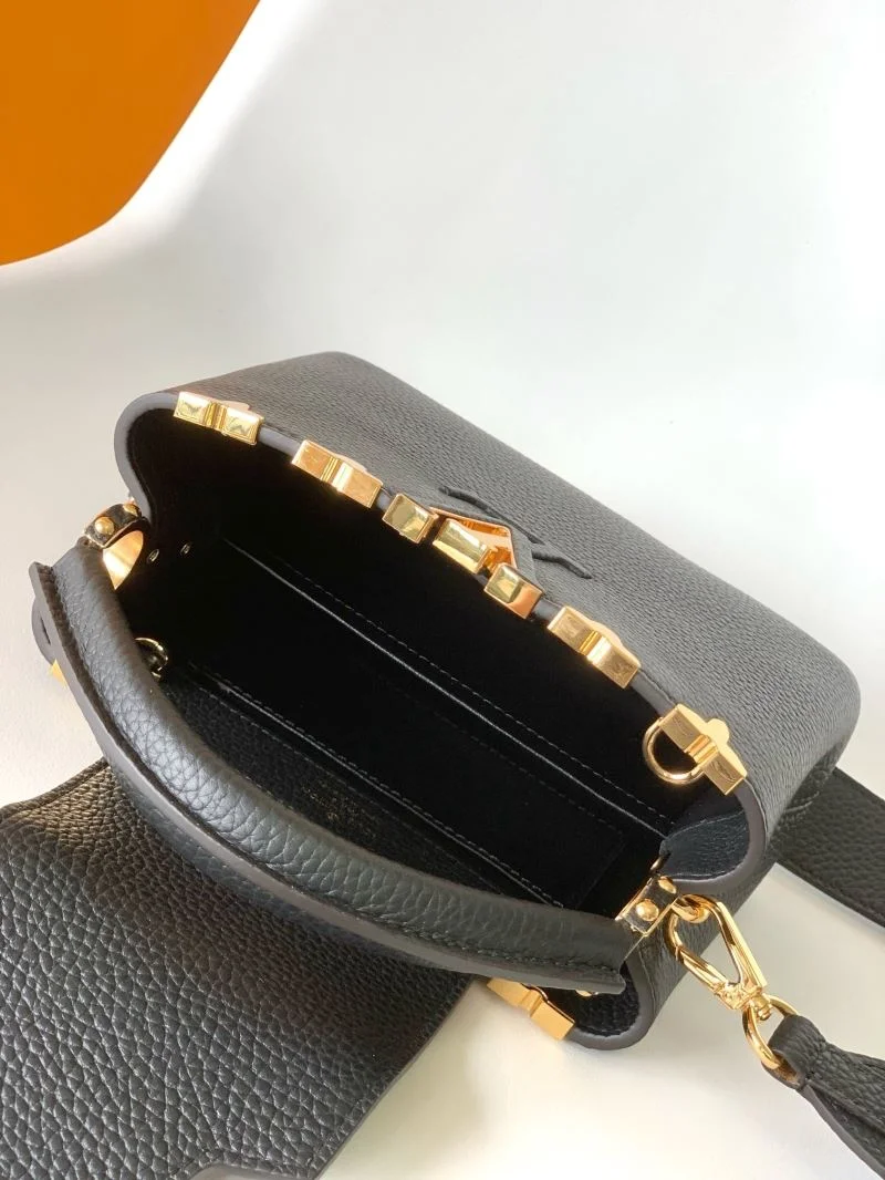 Lightweight Louis Vuitton Capucines BB Bags 42963