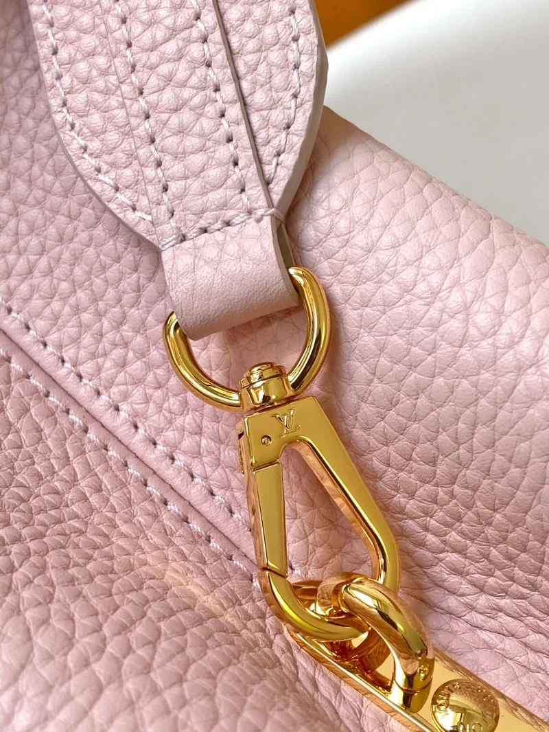 UrbanChic Louis Vuitton Capucines BB Bags 42964