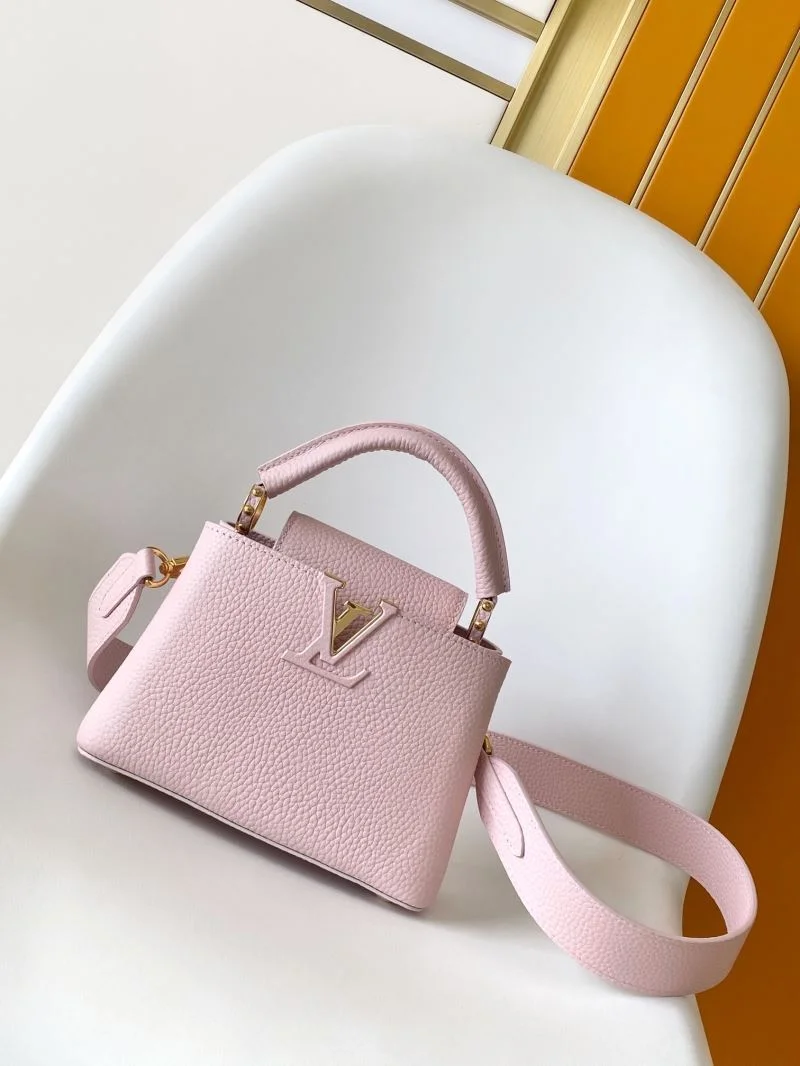 ComfortFit Louis Vuitton Capucines BB Bags 43062