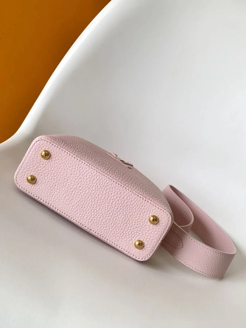 ComfortFit Louis Vuitton Capucines BB Bags 43062