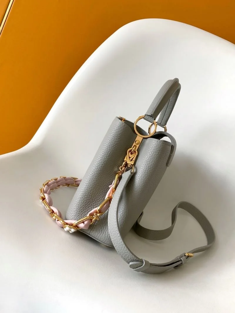 Neat Louis Vuitton Capucines BB Bags 42960