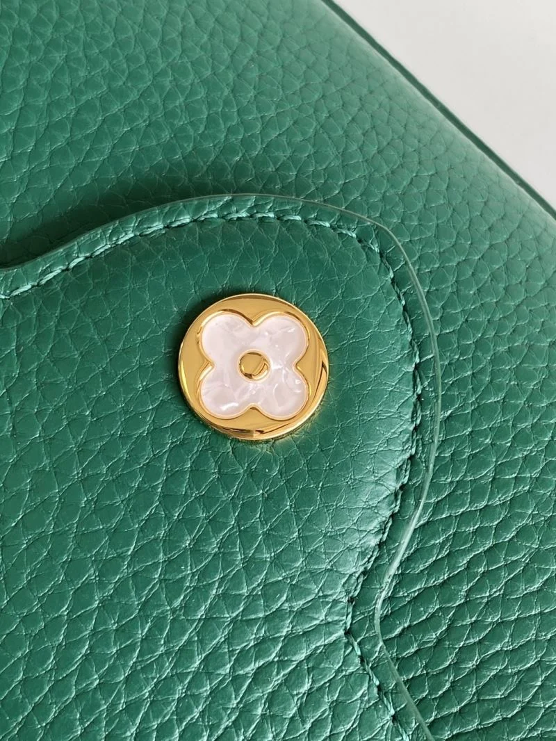 Breathable Louis Vuitton Capucines BB Bags 42965