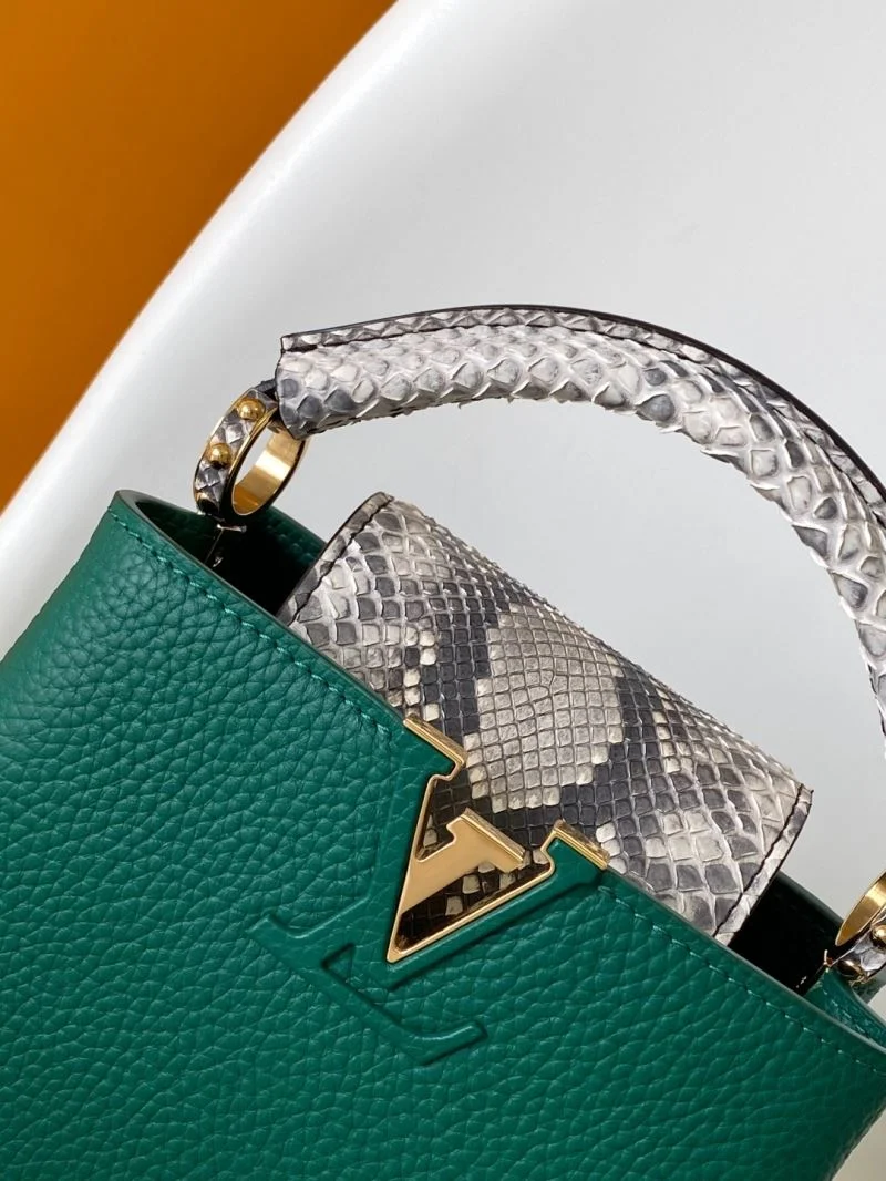 Breathable Louis Vuitton Capucines BB Bags 42943