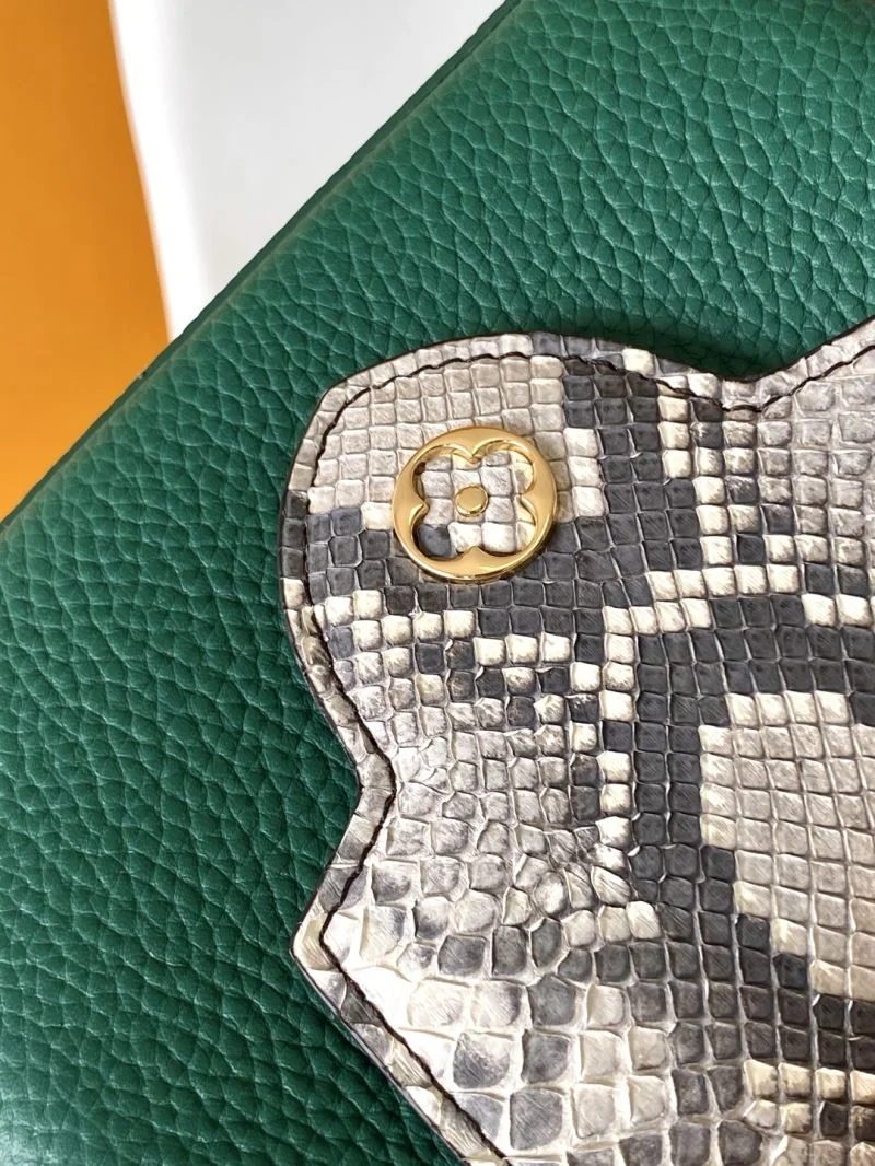Breathable Louis Vuitton Capucines BB Bags 42943