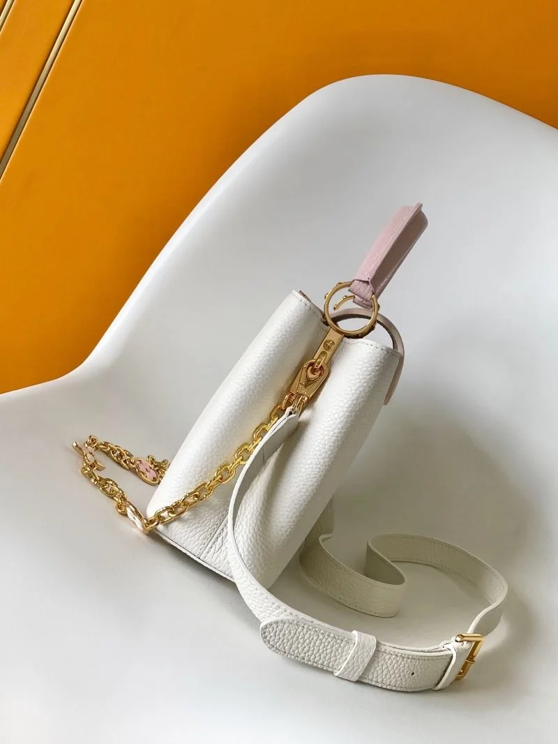 Sporty Louis Vuitton Capucines BB Bags 42967