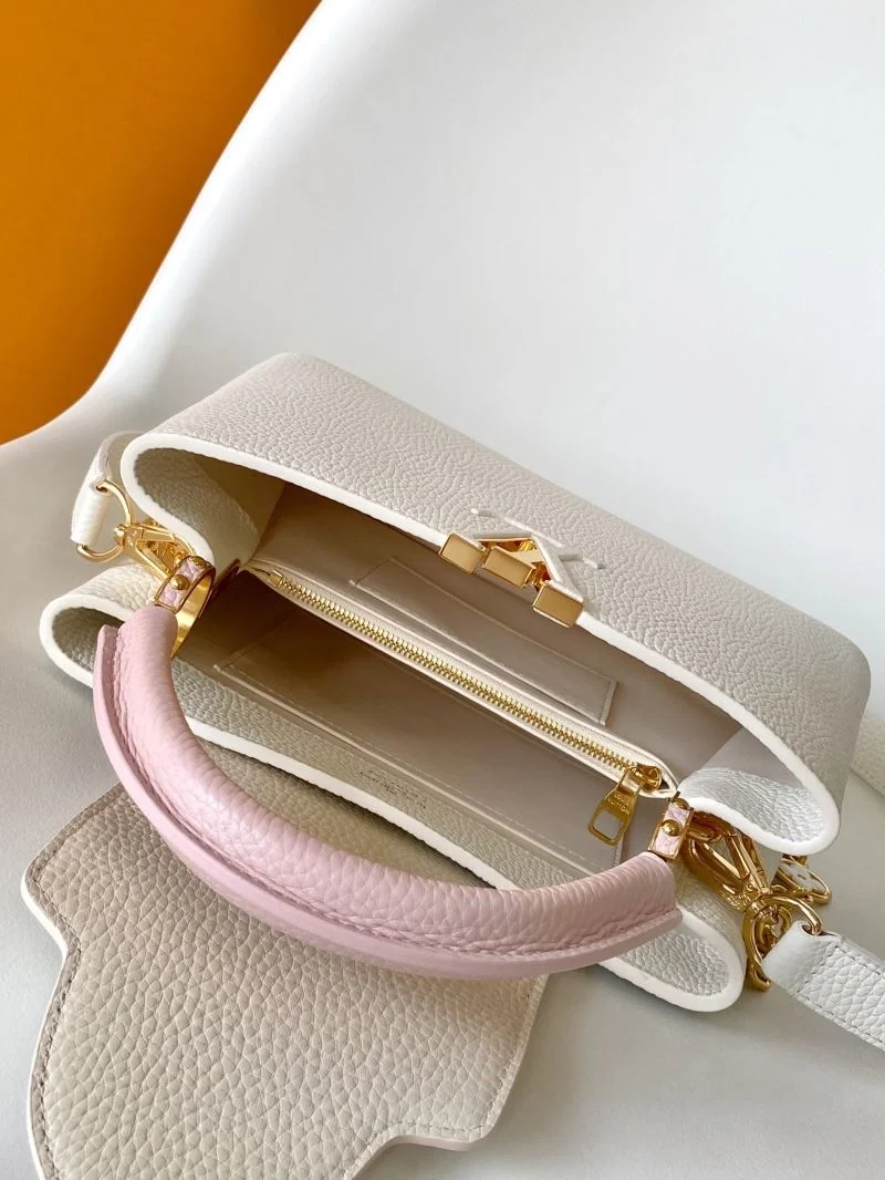 Sporty Louis Vuitton Capucines BB Bags 42967