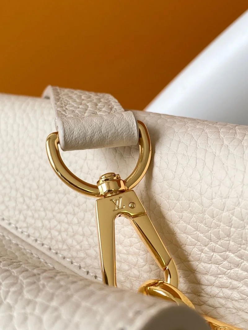 Louis Vuitton Capucines BB Bags Lightweight 42919
