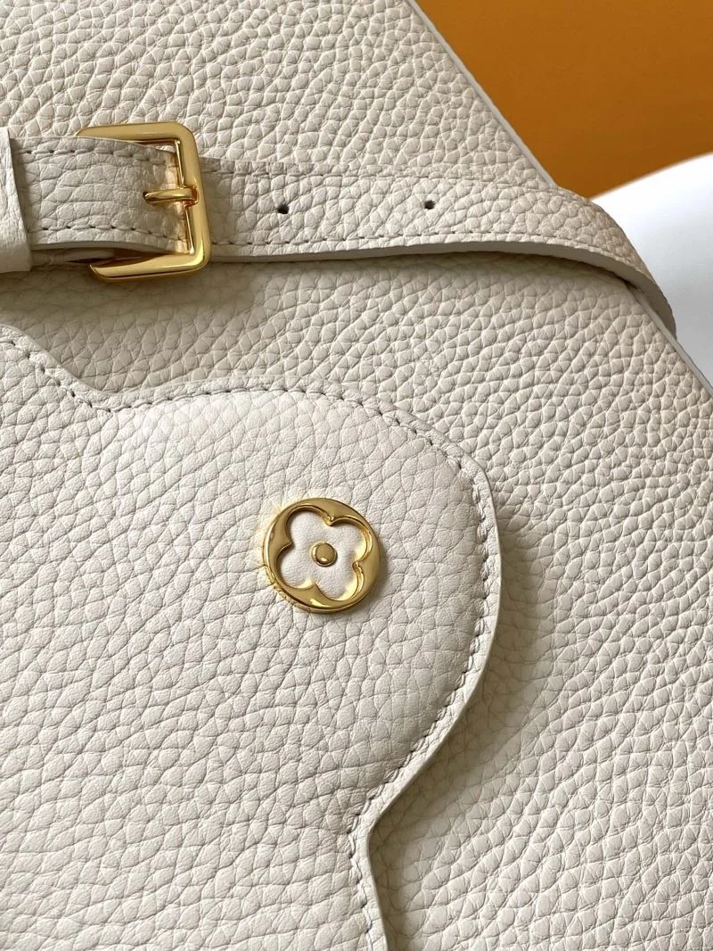 Louis Vuitton Capucines BB Bags Lightweight 42919