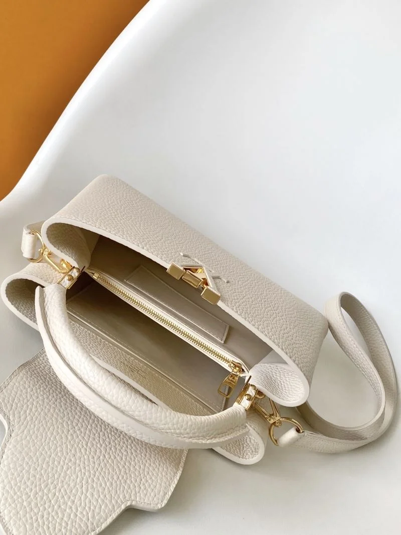 Louis Vuitton Capucines BB Bags Lightweight 42919