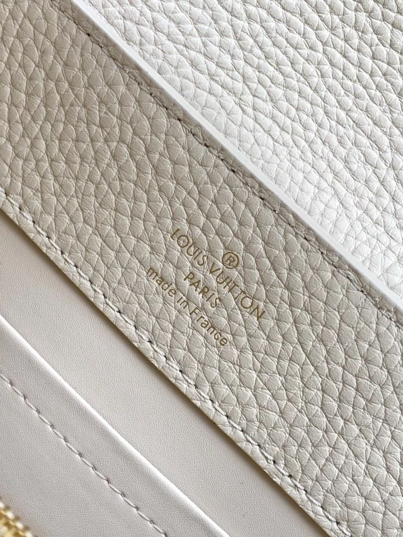 Louis Vuitton Capucines BB Bags ComfortFit 42953