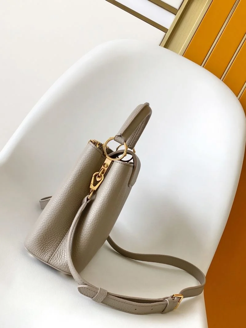 Snug Louis Vuitton Capucines BB Bags 42914