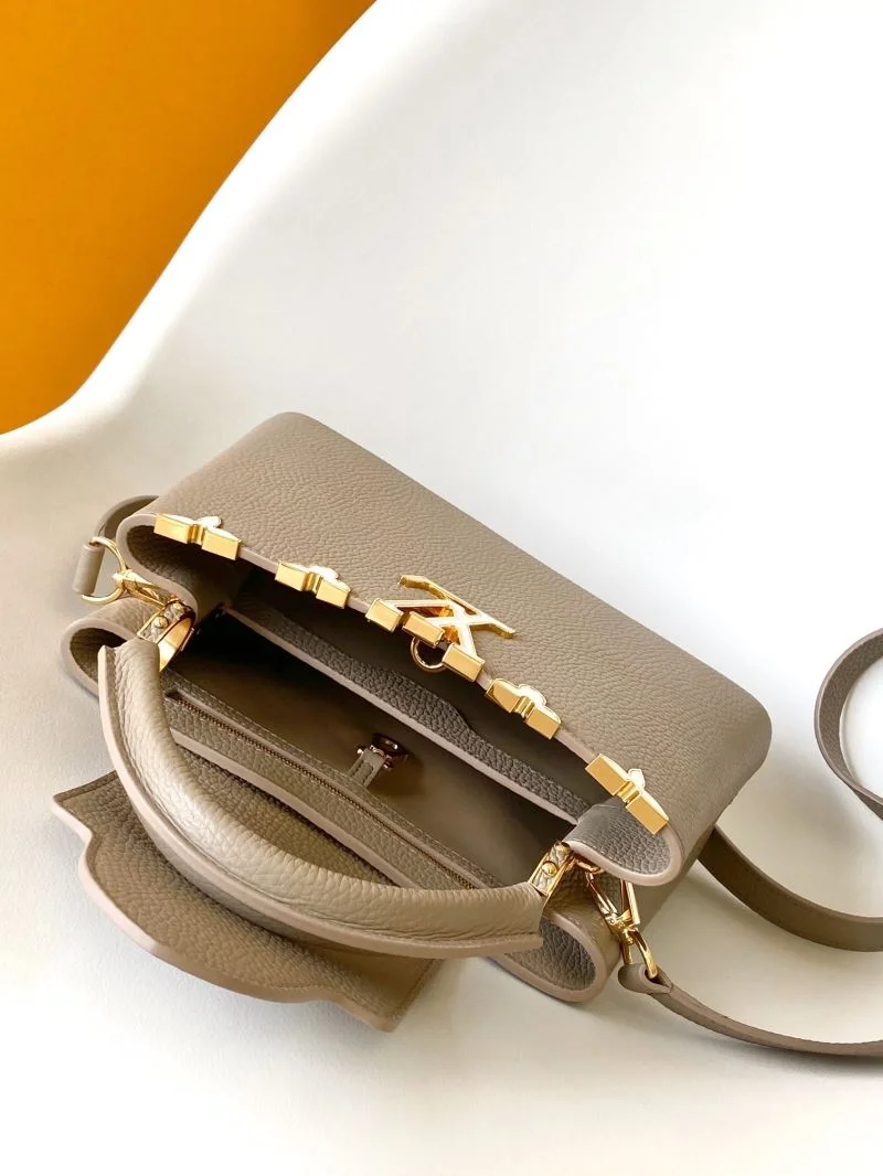 Snug Louis Vuitton Capucines BB Bags 42914