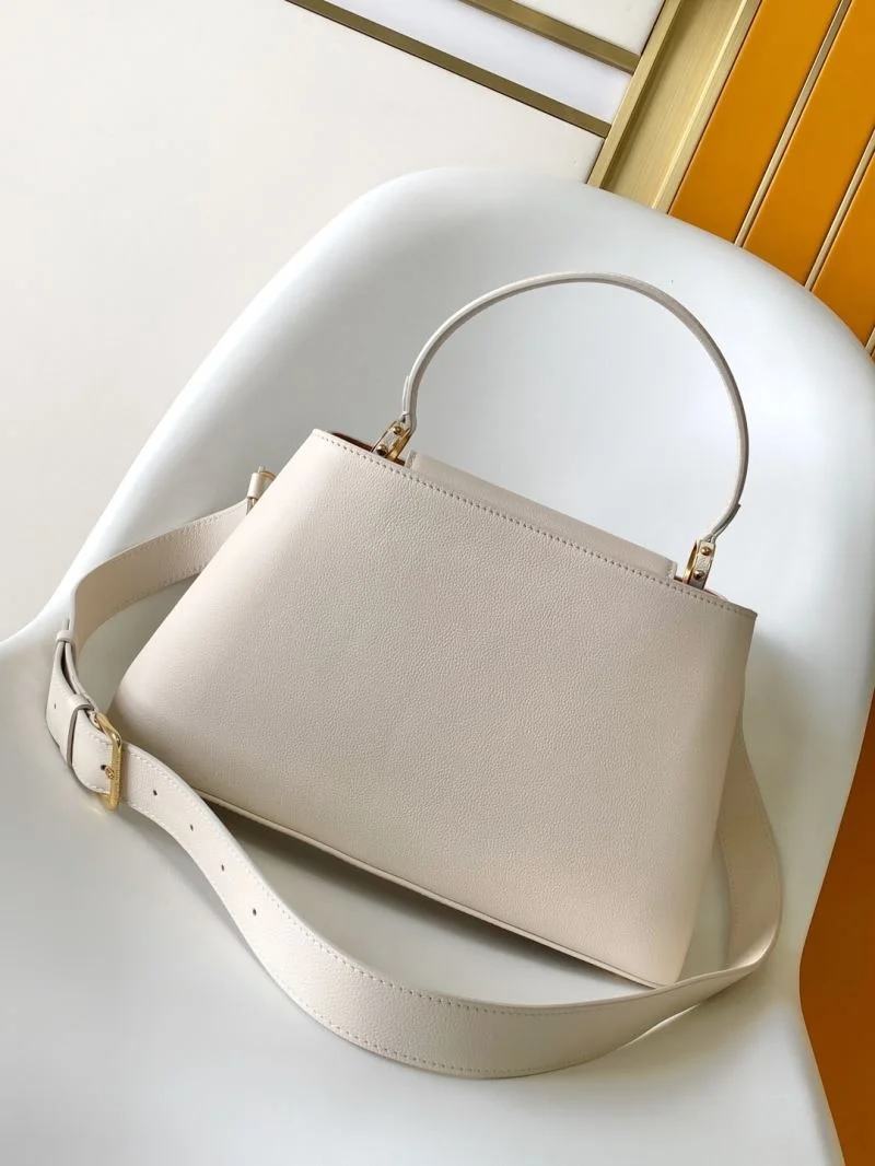 Louis Vuitton Capucines BB Bags TechFriendly 42912
