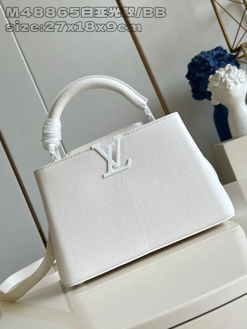 Sleek Louis Vuitton Capucines BB Bags 41394