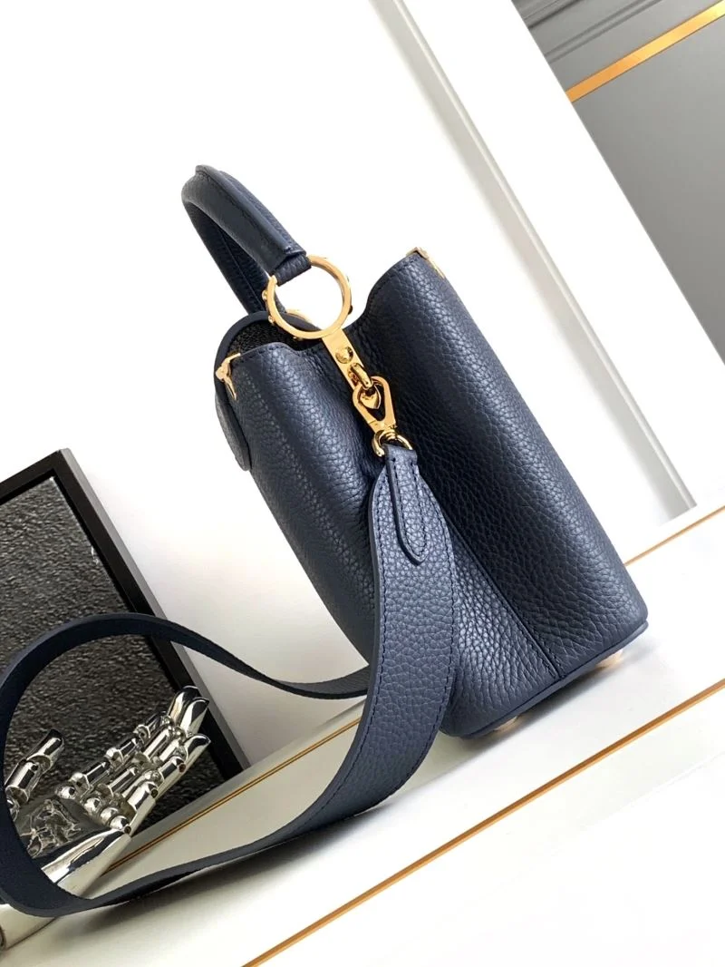 RelaxedFit Louis Vuitton Capucines BB Bags 41392