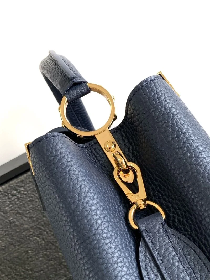 RelaxedFit Louis Vuitton Capucines BB Bags 41392