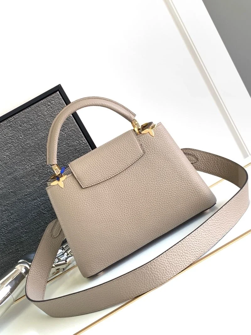 SmoothTexture Louis Vuitton Capucines BB Bags 41387