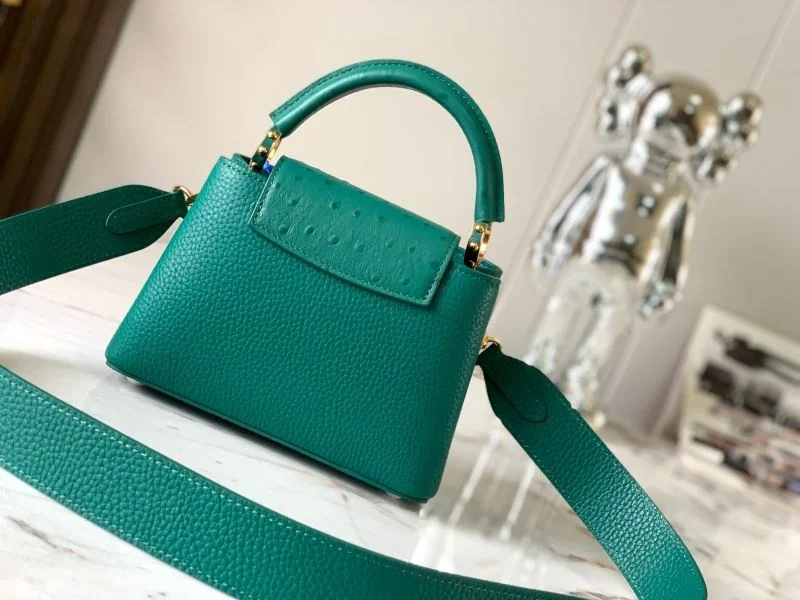Effortless Louis Vuitton Capucines BB Bags 41391
