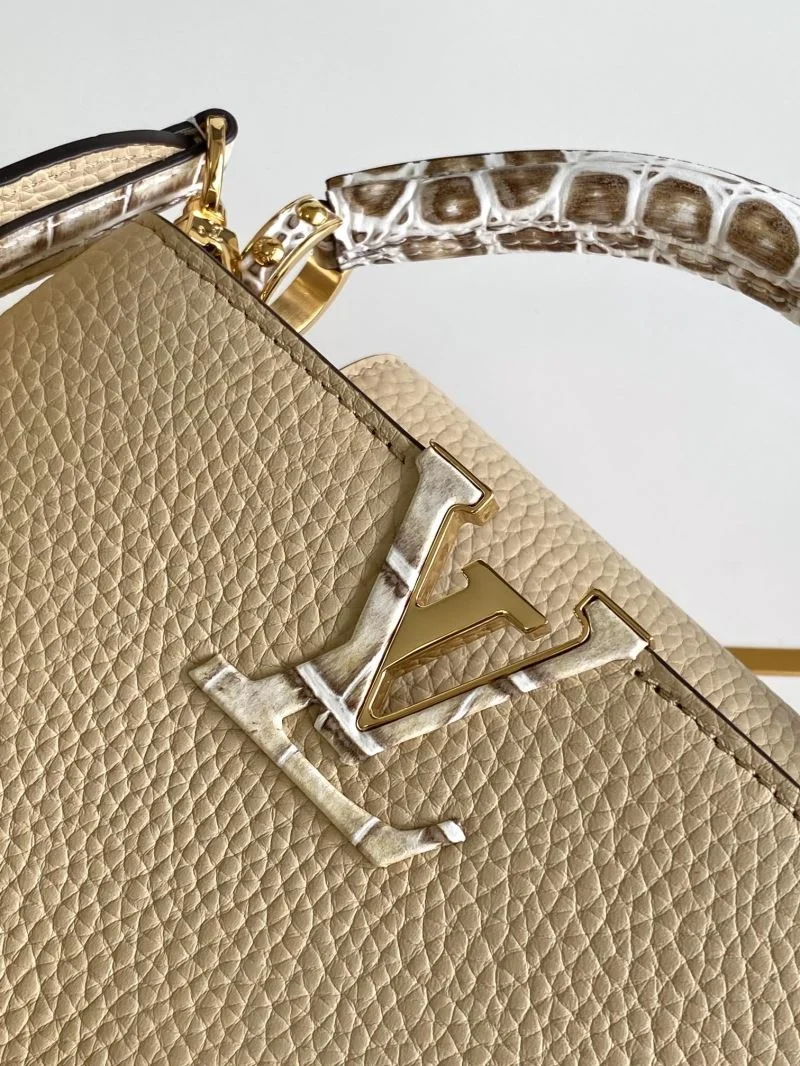 Snug Louis Vuitton Capucines BB Bags 41389