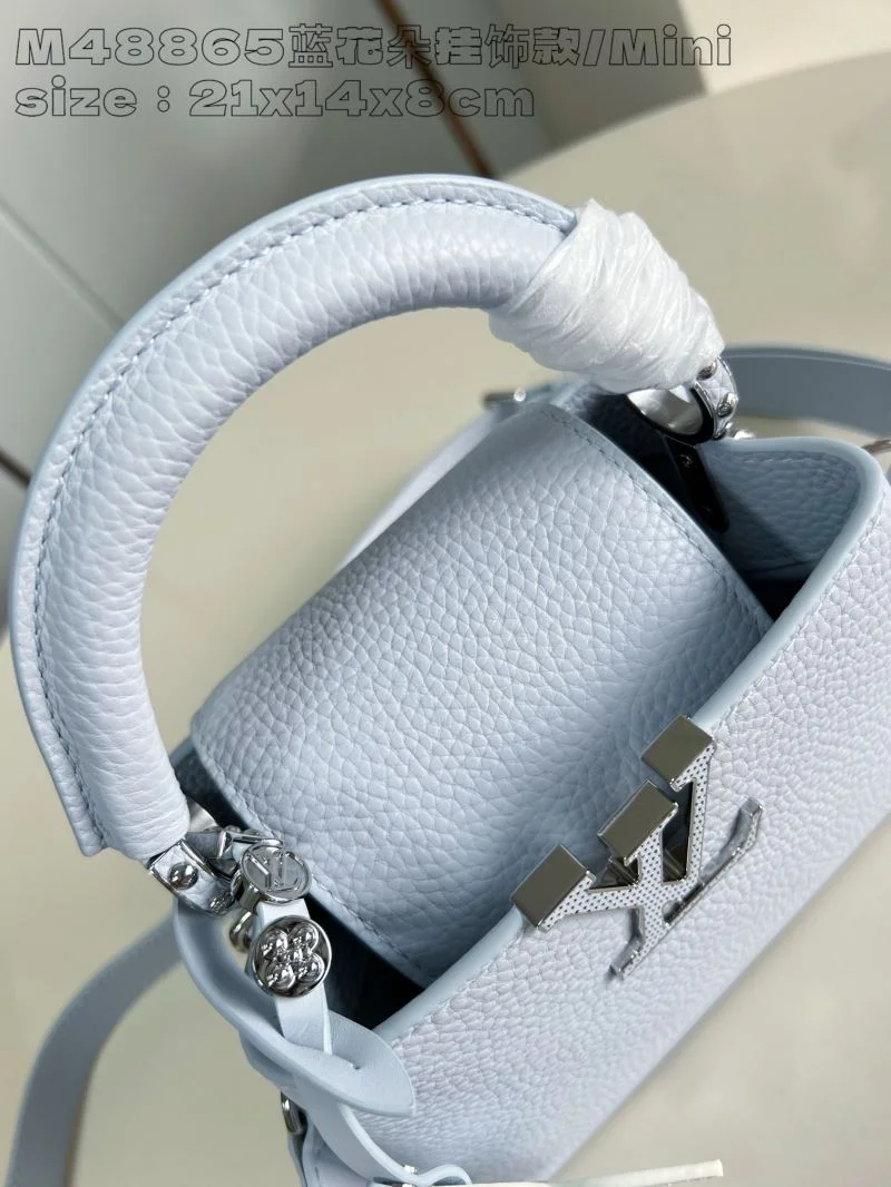 Minimalist Louis Vuitton Capucines BB Bags 41384