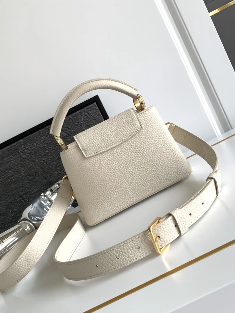 FashionForward Louis Vuitton Capucines BB Bags 41383
