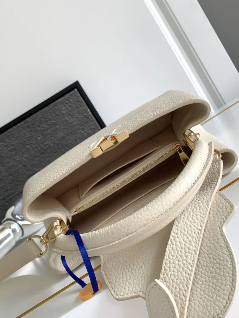 Louis Vuitton Capucines BB Bags Chic 41379