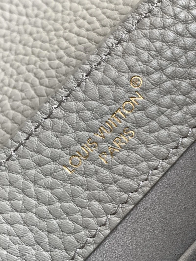 Casual Louis Vuitton Capucines BB Bags 41368