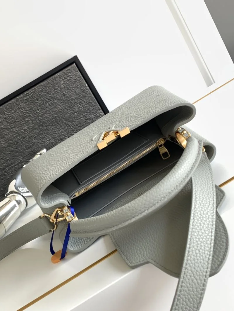 Fashionable Louis Vuitton Capucines BB Bags 41378