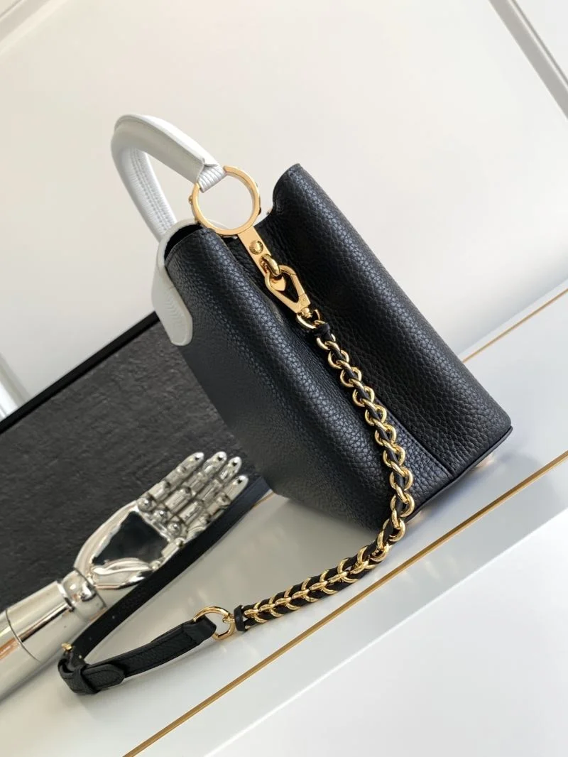 WellDesigned Louis Vuitton Capucines BB Bags 41364