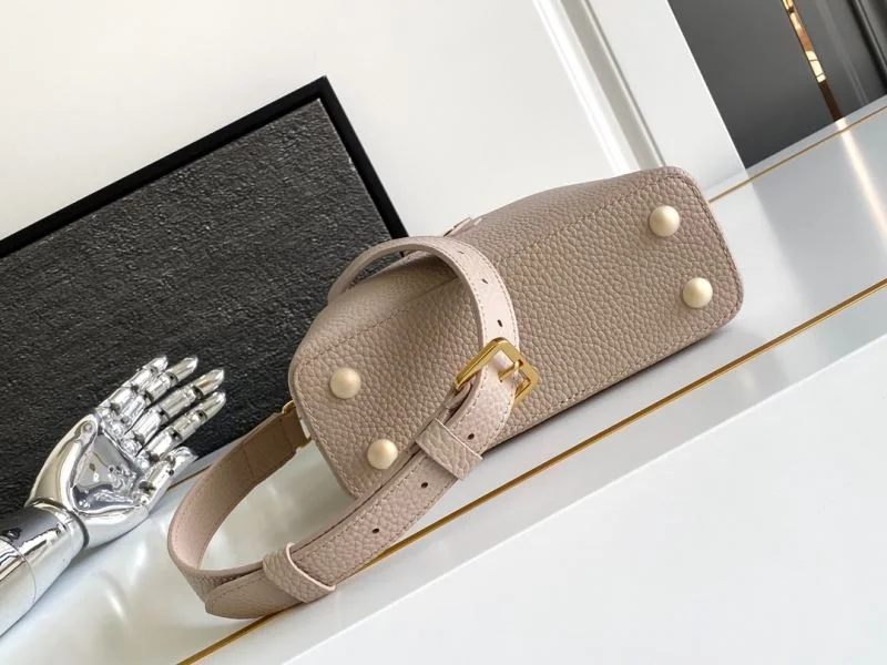 Comfortable Louis Vuitton Capucines BB Bags 41408