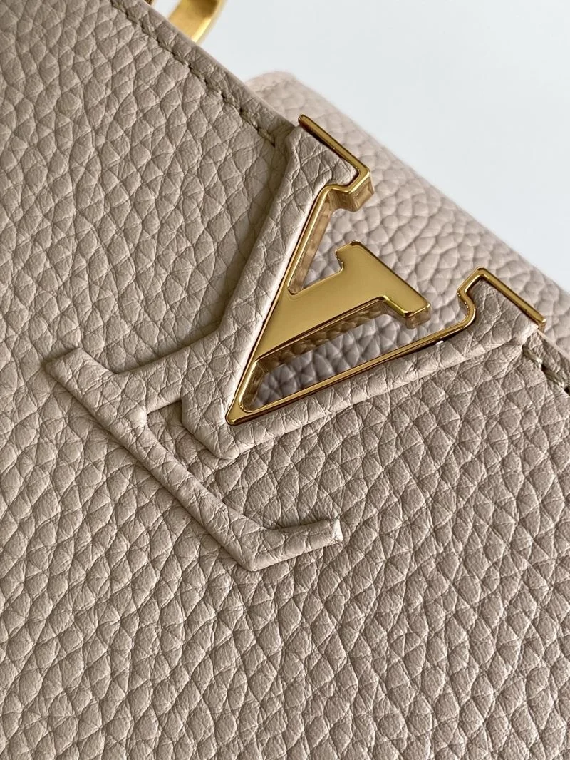 Comfortable Louis Vuitton Capucines BB Bags 41408