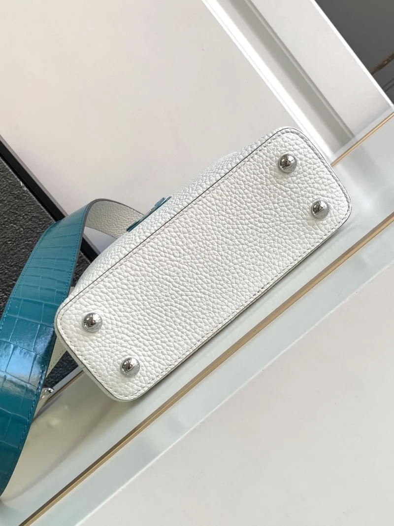 Trendsetting Louis Vuitton Capucines BB Bags 41350