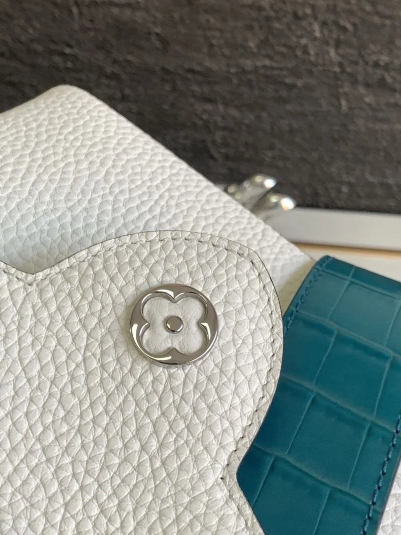 Trendsetting Louis Vuitton Capucines BB Bags 41350