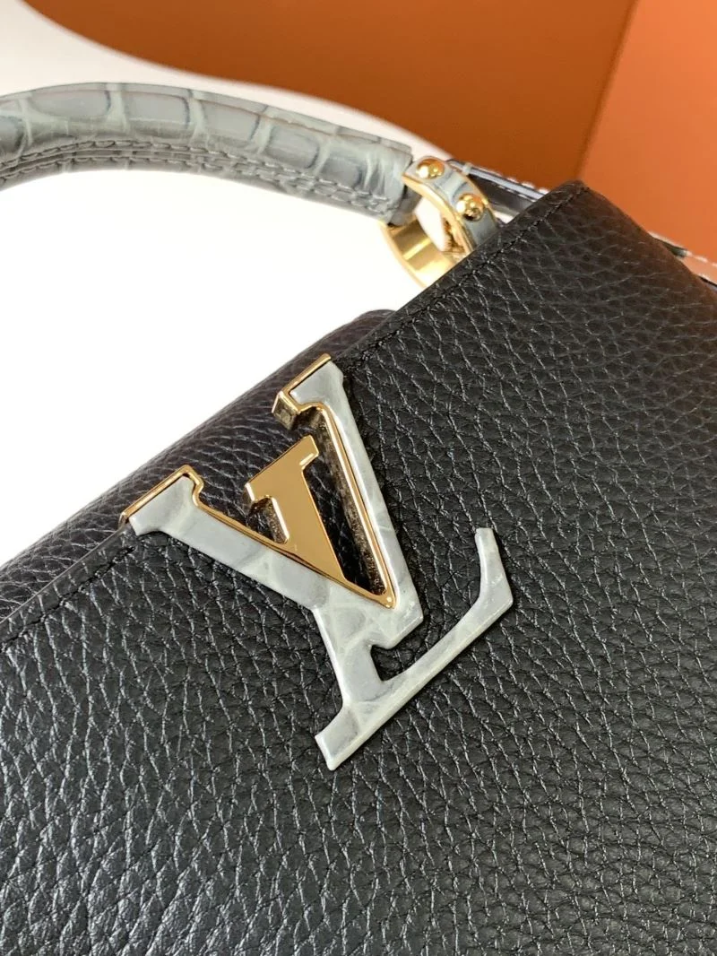 Popular Louis Vuitton Capucines BB Bags 41344