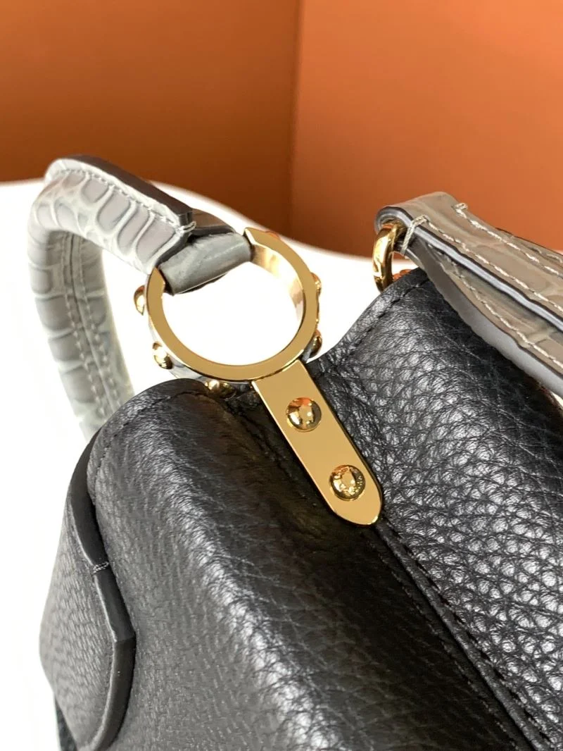 Popular Louis Vuitton Capucines BB Bags 41344