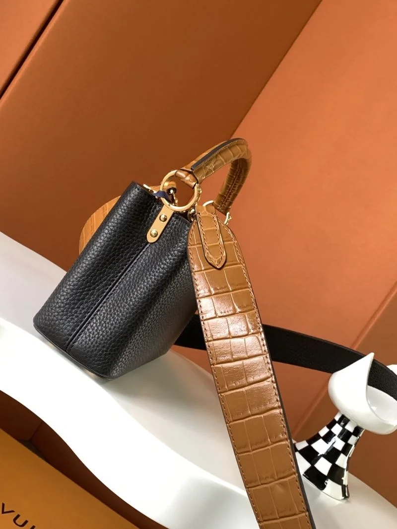 OnTrend Louis Vuitton Capucines BB Bags 41332