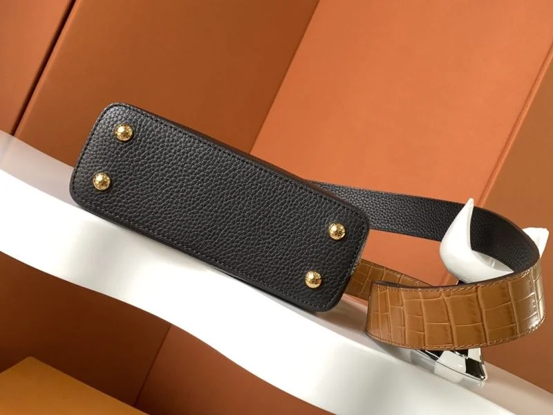 OnTrend Louis Vuitton Capucines BB Bags 41332