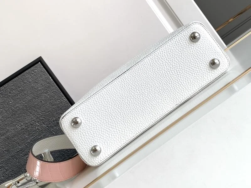 Louis Vuitton Capucines BB Bags Compact 41341
