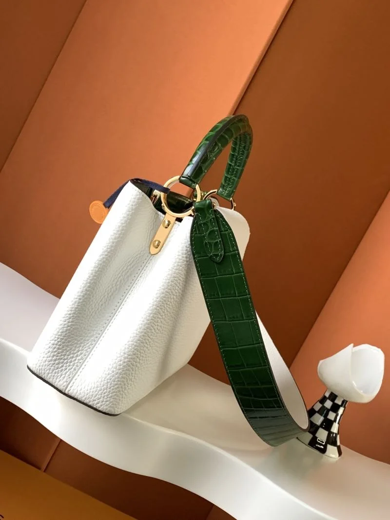 Durable Louis Vuitton Capucines BB Bags 41329