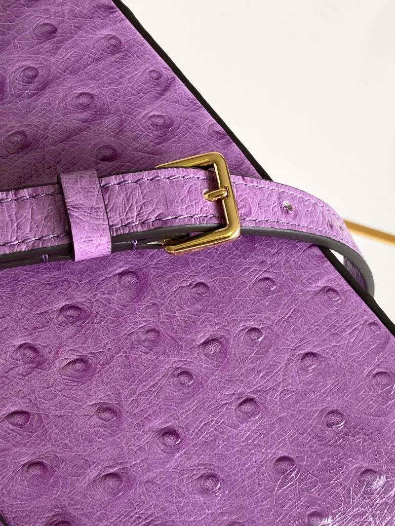 Louis Vuitton Capucines BB Bags Breathable 41324