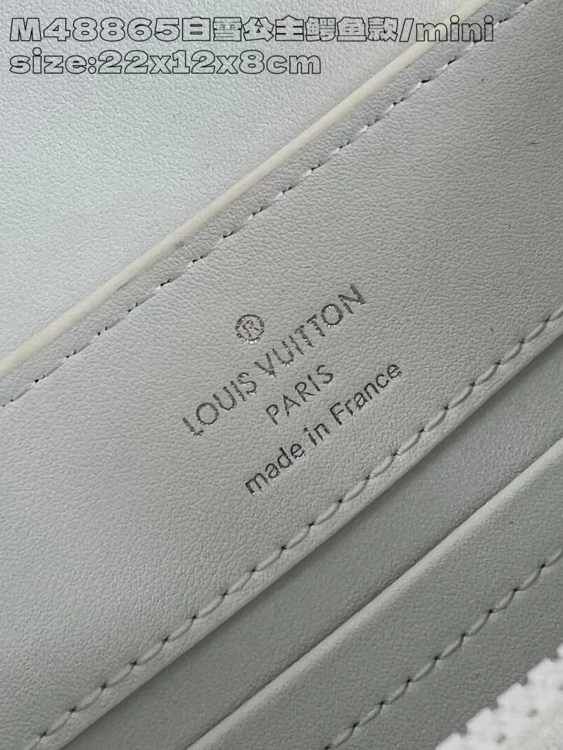 TimelessDesign Louis Vuitton Capucines BB Bags 41362