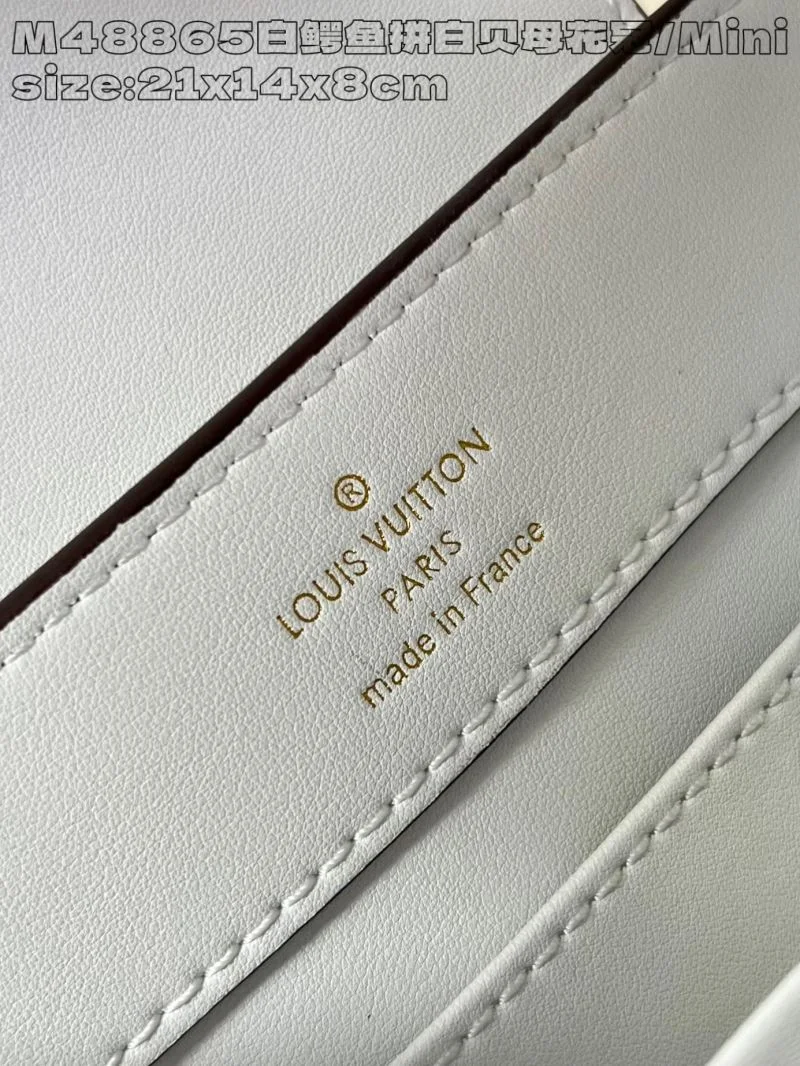 NewStyle Louis Vuitton Capucines BB Bags 41345