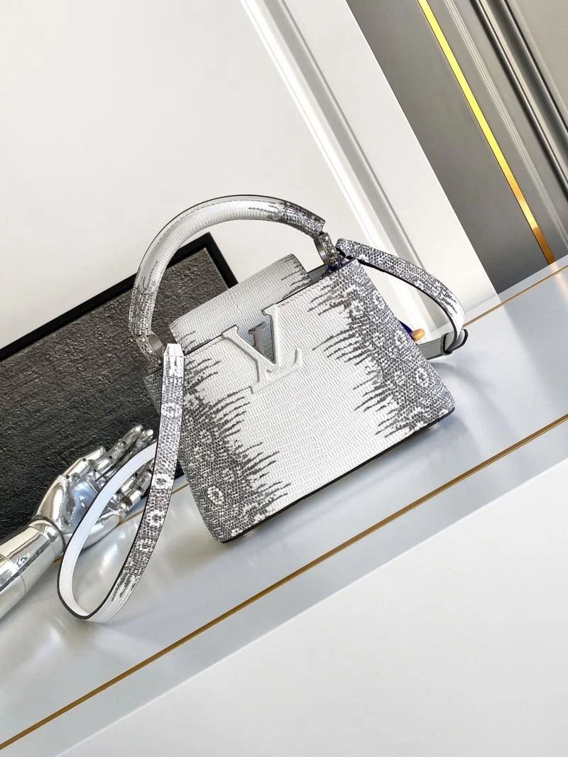 Louis Vuitton Capucines BB Bags FreshLook 41336